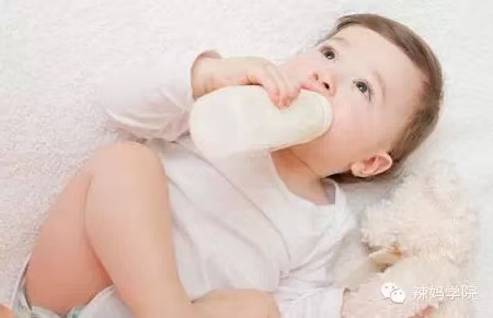這六種奶千萬(wàn)不要給寶寶喝當(dāng)媽的必看