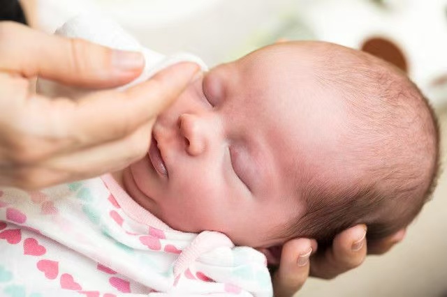 兒科醫(yī)生分享：教你一眼識別新生兒異常的5大表現(xiàn)！
